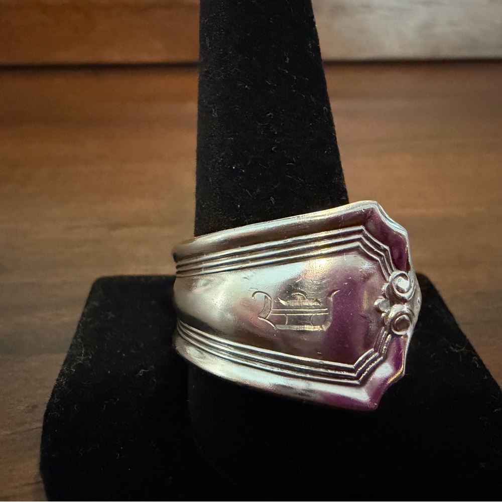 D Engraved Spoon Ring